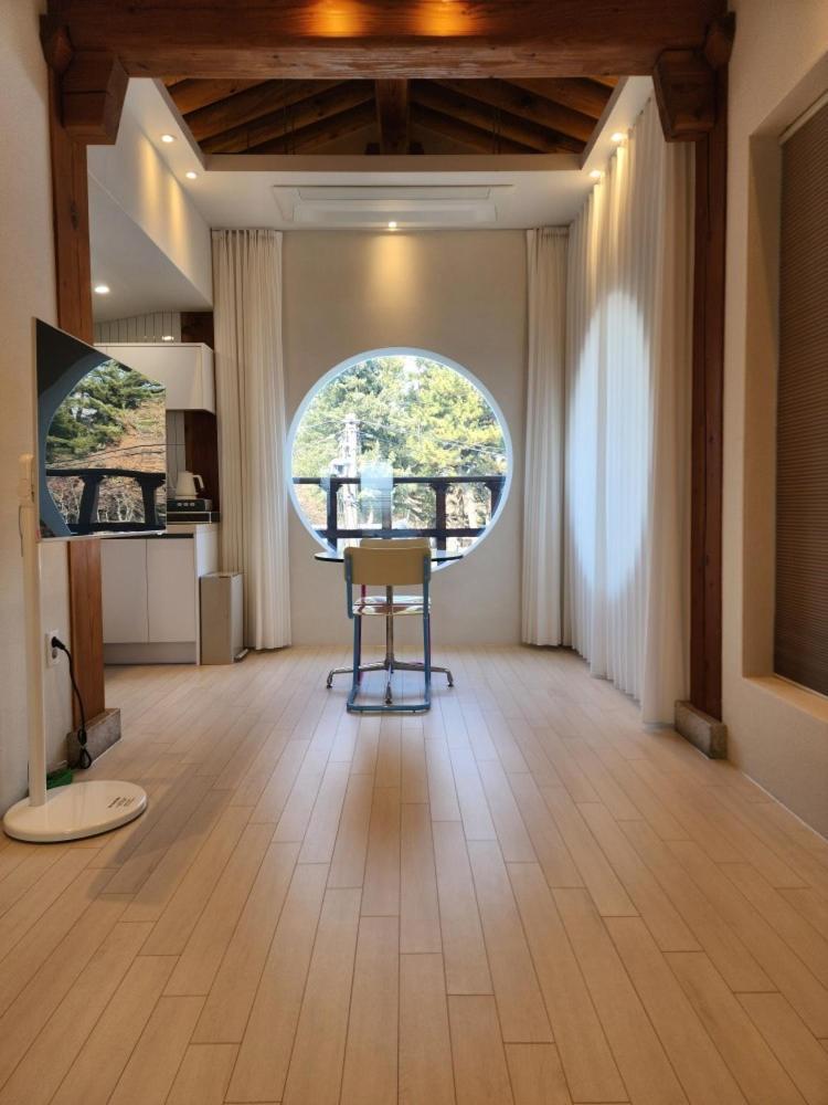 Gyeong-Ju Stayangim Gyeongju Habitación foto